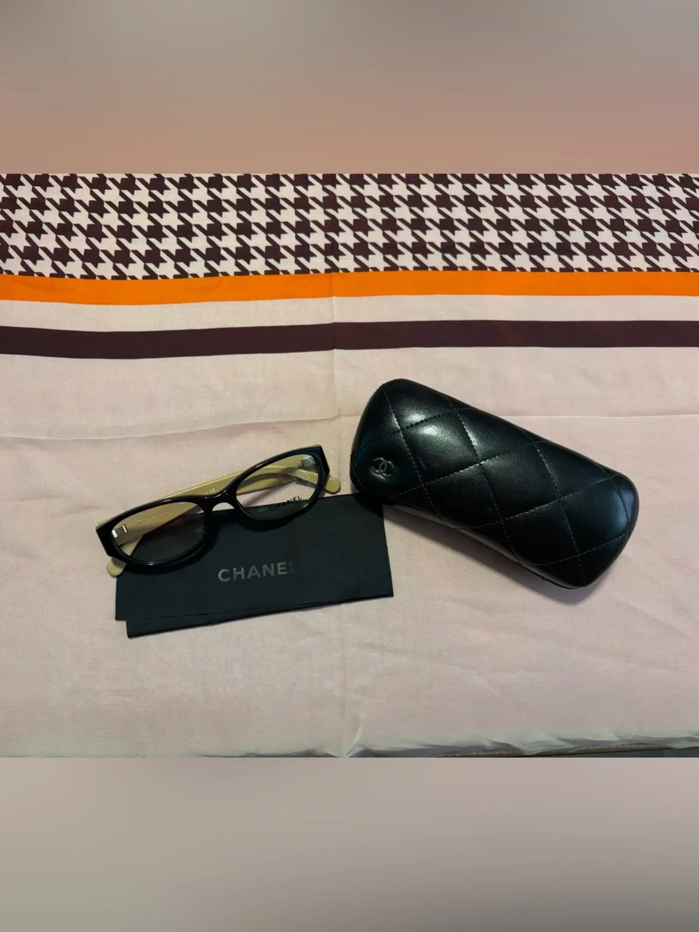 CHANEL | Accessories | Chanel Black Quilted Leather  display picture 1